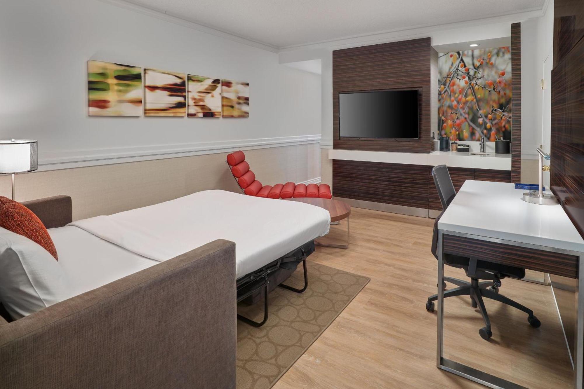 Delta Hotels by Marriott Edmonton Centre Suites Exteriör bild